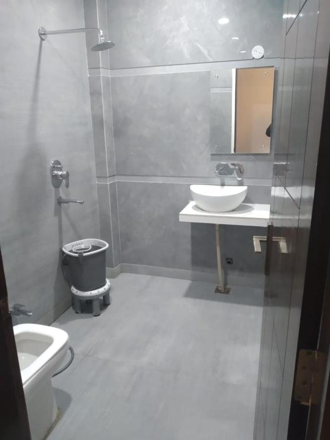 Hotel Uday Raj By Wb Inn Agra  Bagian luar foto